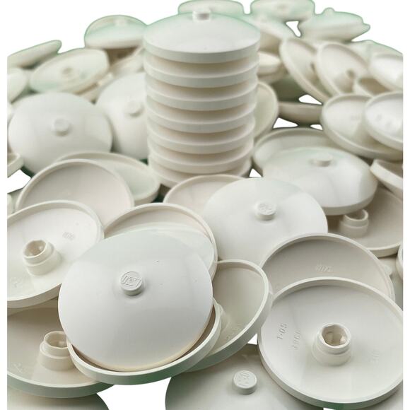 100 Pcs Lego Round Specialty White Plate 2x2 - New Old Stock - A490 - Picture 2 of 9